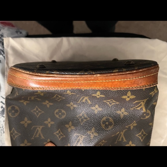 SOLD Louis Vuitton Petit Bucket Bag WITHOUT dust cover - Picture 4 of 9